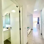 Yumbo * بلايا ديل إنغلز